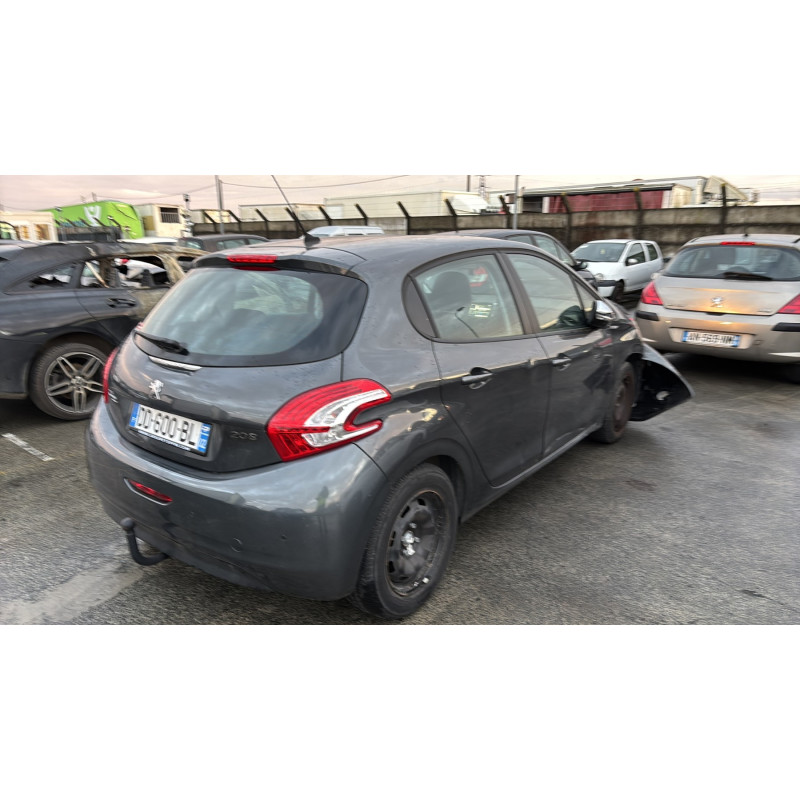 Vitre arriere droit PEUGEOT 208 1 Photo n°5