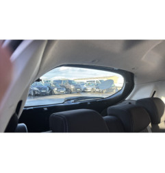 Feu arriere stop central PEUGEOT 208 1