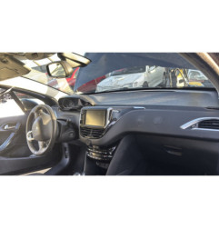Feu arriere stop central PEUGEOT 208 1