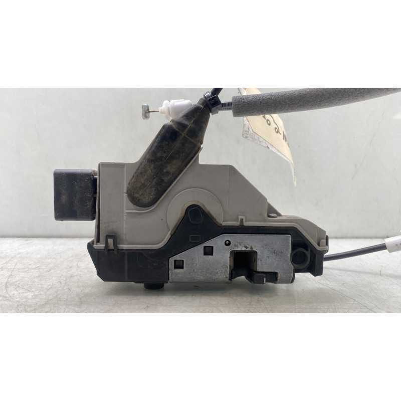 Serrure arriere droit PEUGEOT 208 1 Photo n°4