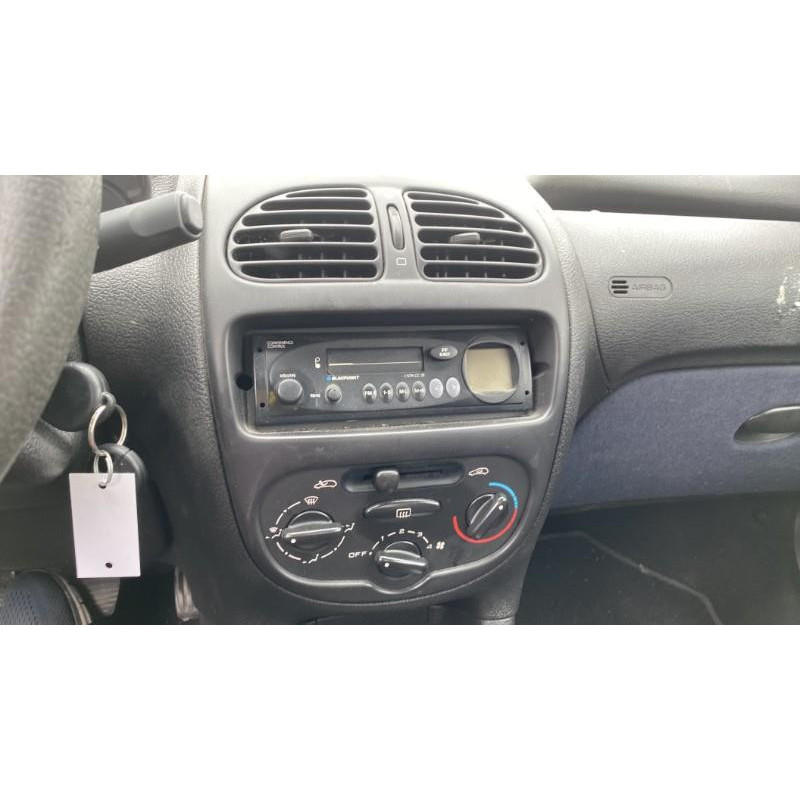 Antenne PEUGEOT 206 Photo n°5