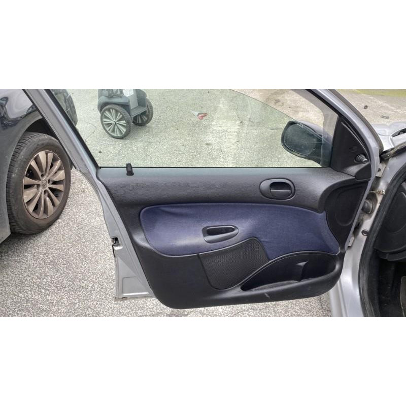 Antenne PEUGEOT 206 Photo n°12