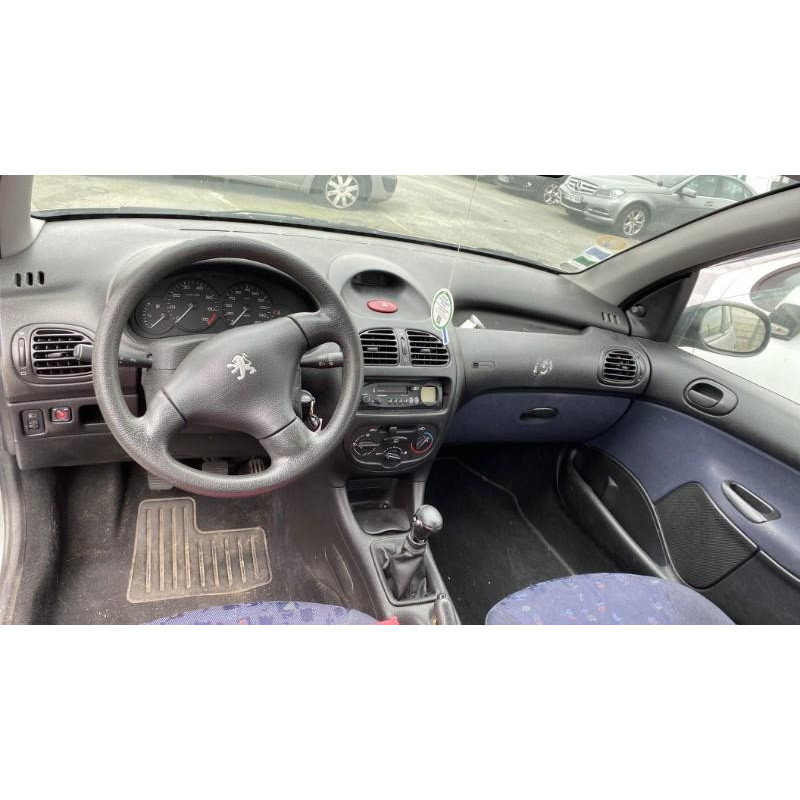 Antenne PEUGEOT 206 Photo n°18