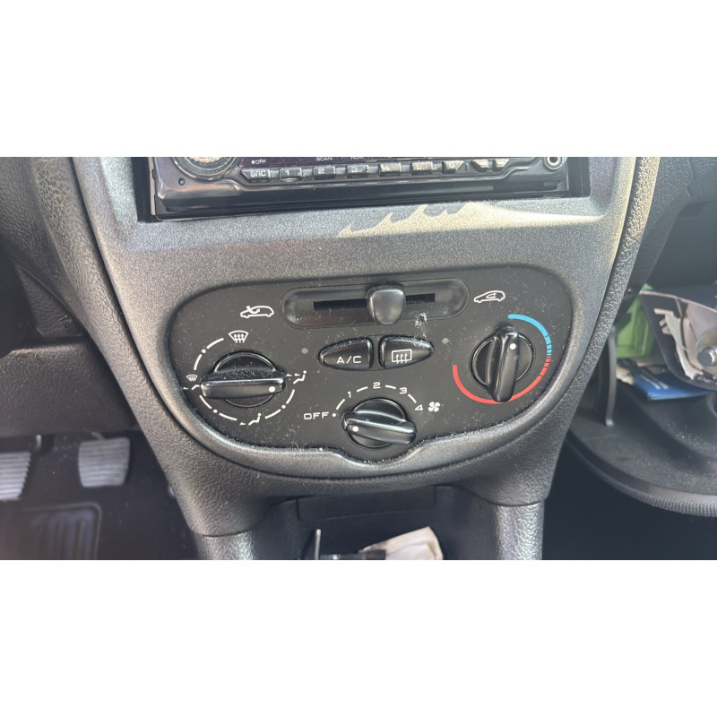 Air bag conducteur PEUGEOT 206 Photo n°18