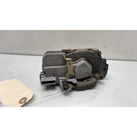 Serrure arriere gauche PEUGEOT 206