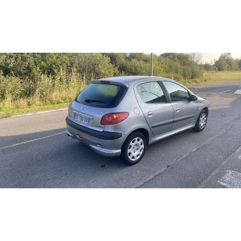 Boitier servitude moteur (BSM) PEUGEOT 206 Photo n°10