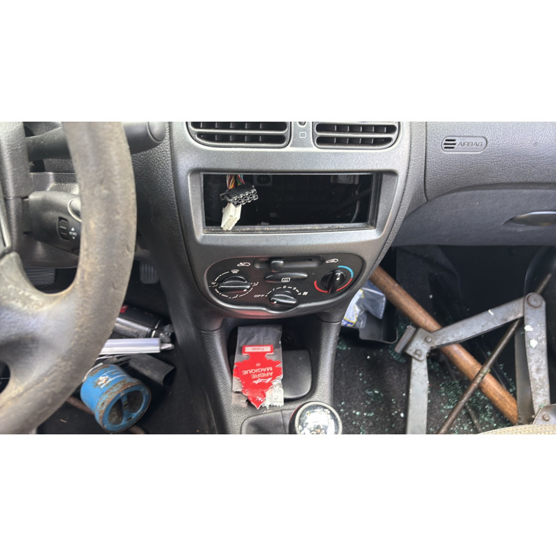 Boitier BSI PEUGEOT 206 Photo n°20