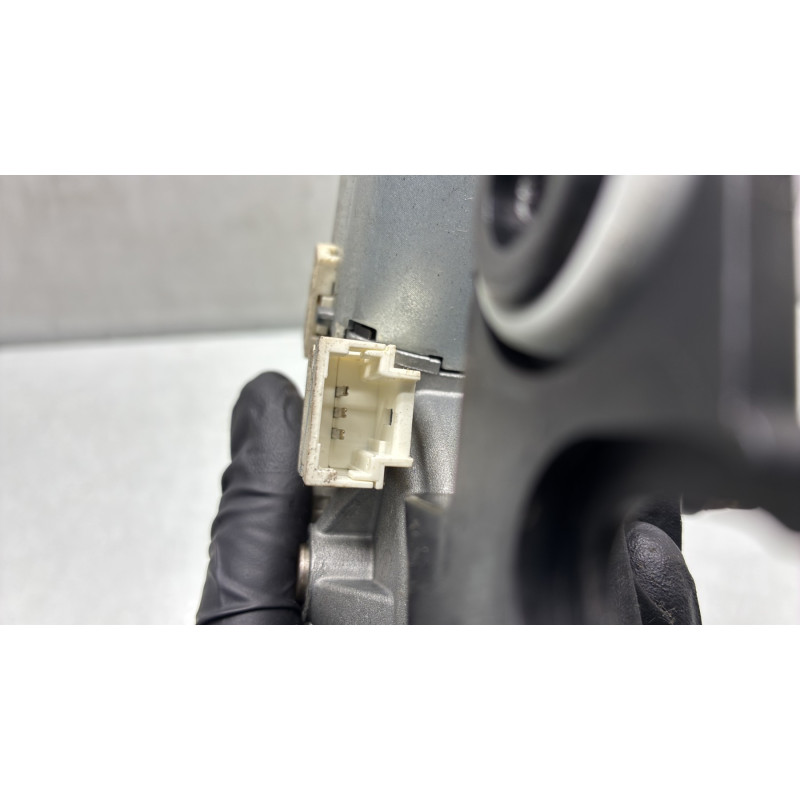 Moteur essuie glace arriere PEUGEOT 206+ Photo n°4
