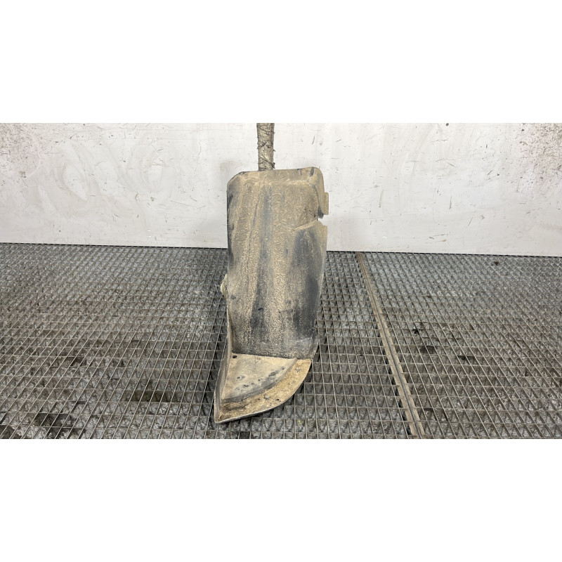 Pare boue arriere droit PEUGEOT 206+ Photo n°1