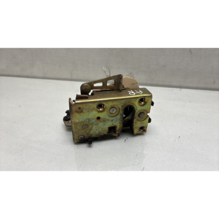 Serrure arriere droit CITROEN SAXO Photo n°1