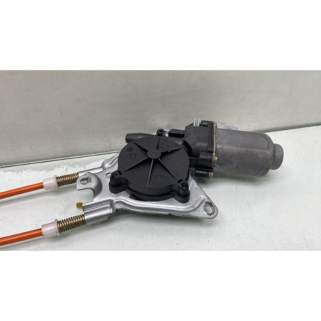 Leve vitre electrique avant droit PEUGEOT 106