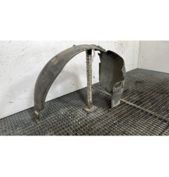 Pare boue avant gauche PEUGEOT 106