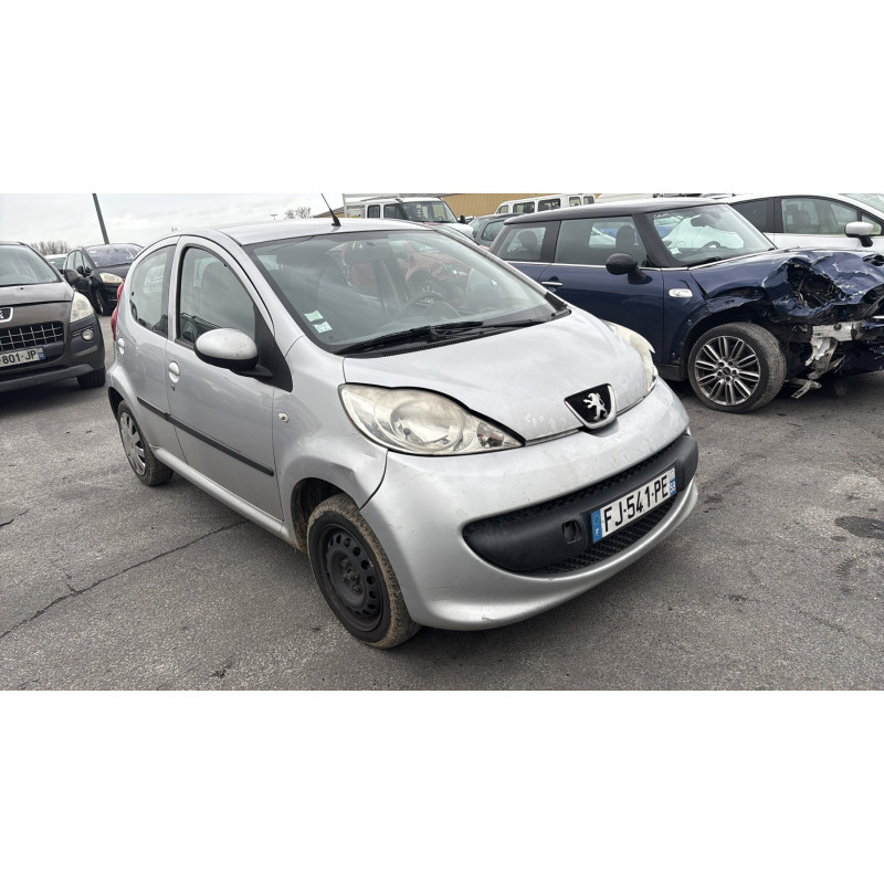 Antenne PEUGEOT 107 Photo n°9