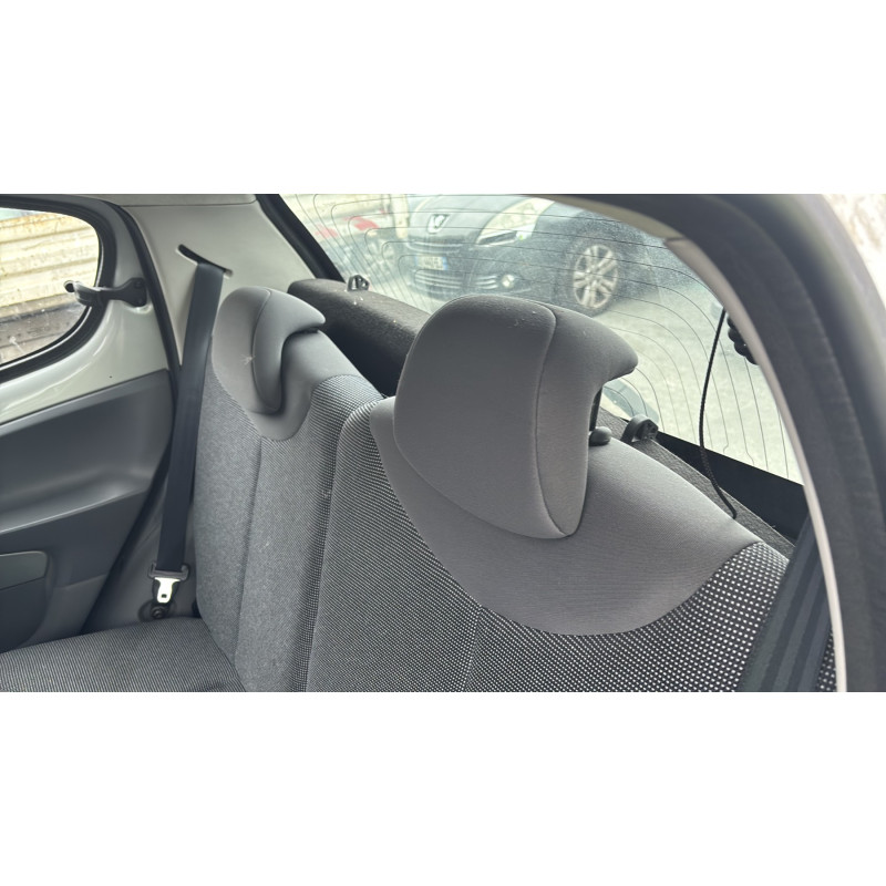 Antenne PEUGEOT 107 Photo n°18