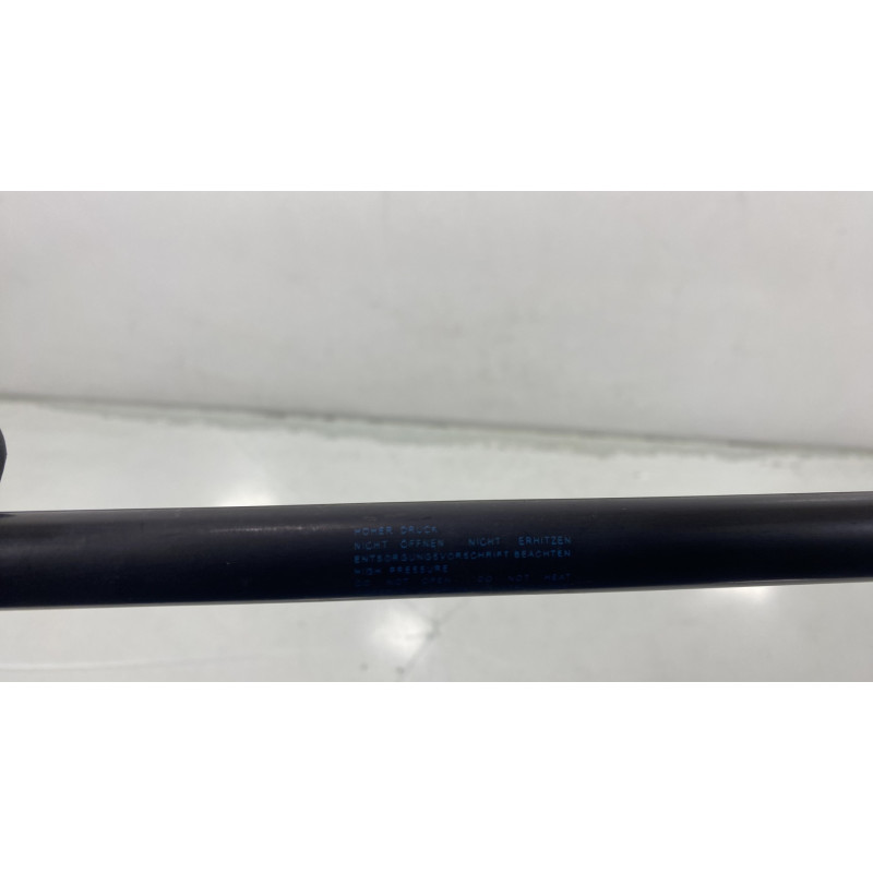 Verin de capot VOLKSWAGEN GOLF 6 Photo n°6