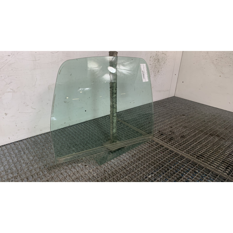 Vitre arriere droit CITROEN C3 1 Photo n°2