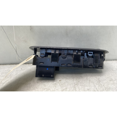 Interrupteur de leve vitre avant gauche CITROEN C3 2
