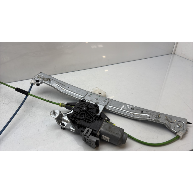 Leve vitre electrique avant gauche CITROEN C3 PICASSO Photo n°3