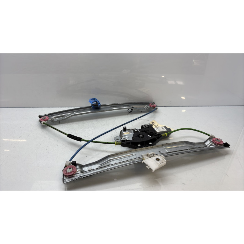 Leve vitre electrique avant gauche CITROEN C3 PICASSO Photo n°6