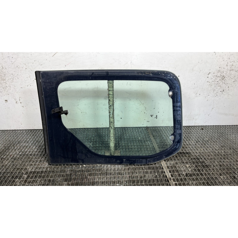 Vitre arriere gauche CITROEN BERLINGO 2 Photo n°4