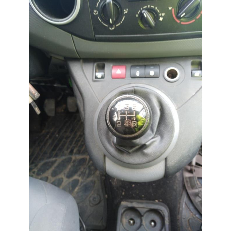 Feu arriere stop central CITROEN BERLINGO 2 Photo n°8