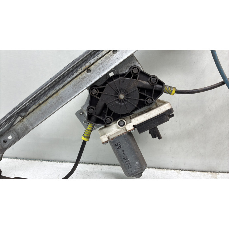 Leve vitre electrique avant gauche CITROEN C2 Photo n°5