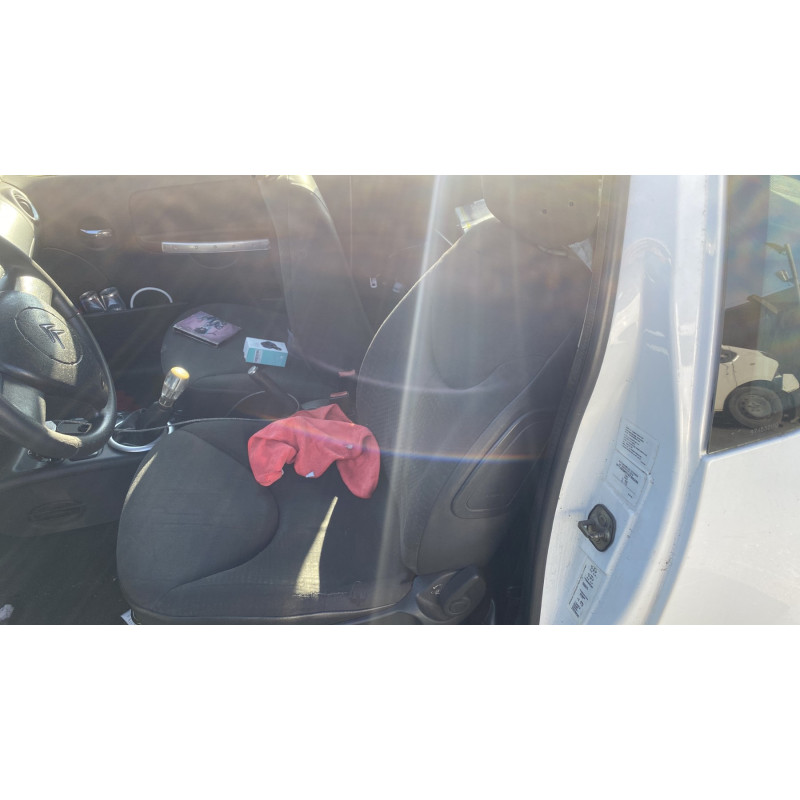 Vitre avant droit CITROEN C2 Photo n°14