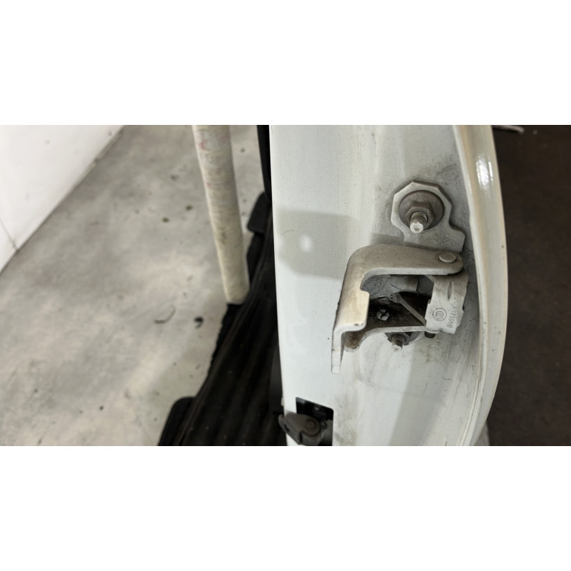 Porte arriere gauche RENAULT CLIO 4 Photo n°2