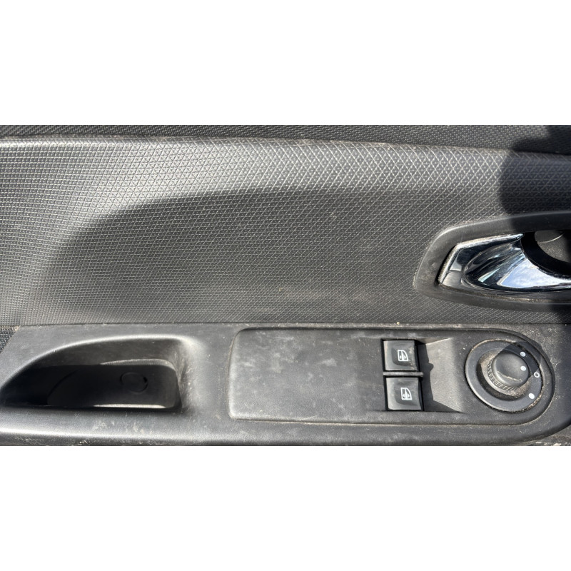 Pompe à carburant RENAULT CLIO 4 Photo n°16