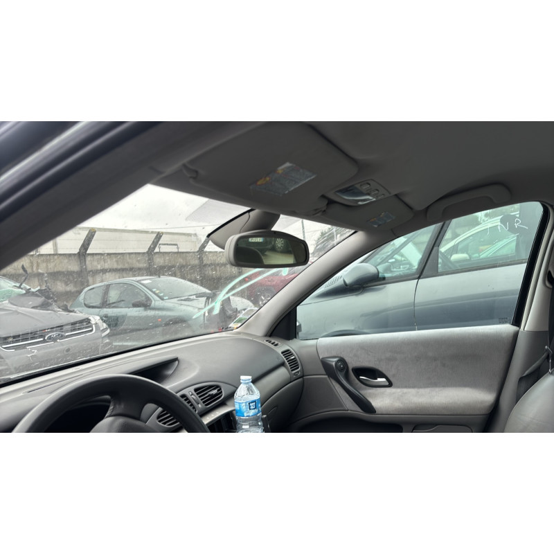 Porte avant droit RENAULT LAGUNA 2 Photo n°17