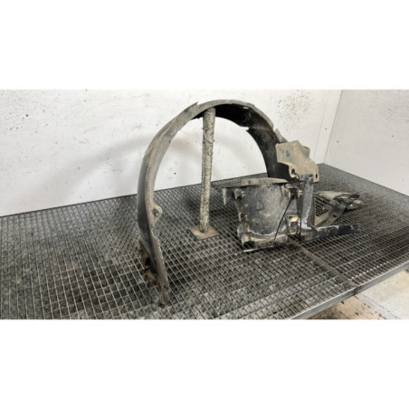 Pare boue avant gauche RENAULT LAGUNA 2