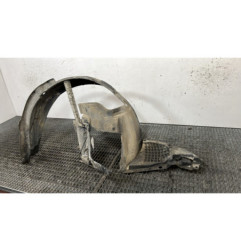 Pare boue avant gauche RENAULT LAGUNA 2
