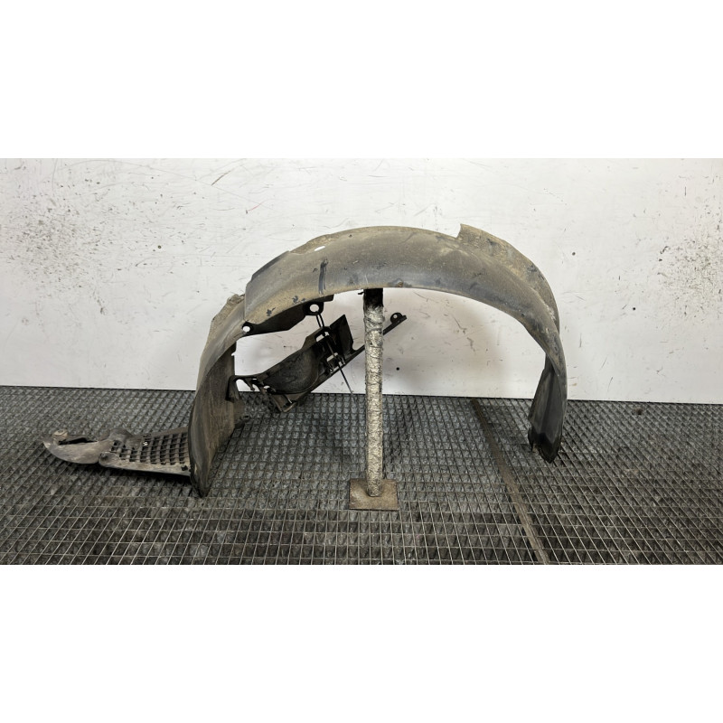 Pare boue avant gauche RENAULT LAGUNA 2 Photo n°4