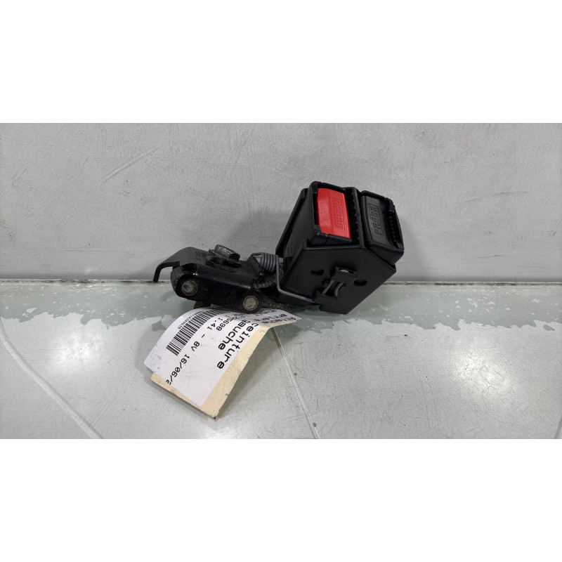 Attache ceinture arriere gauche RENAULT CLIO 2 Photo n°2