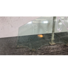 Vitre avant gauche FORD FIESTA 6