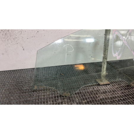 Vitre avant gauche FORD FIESTA 6