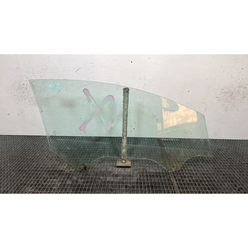 Vitre avant gauche FORD FIESTA 6 Photo n°4