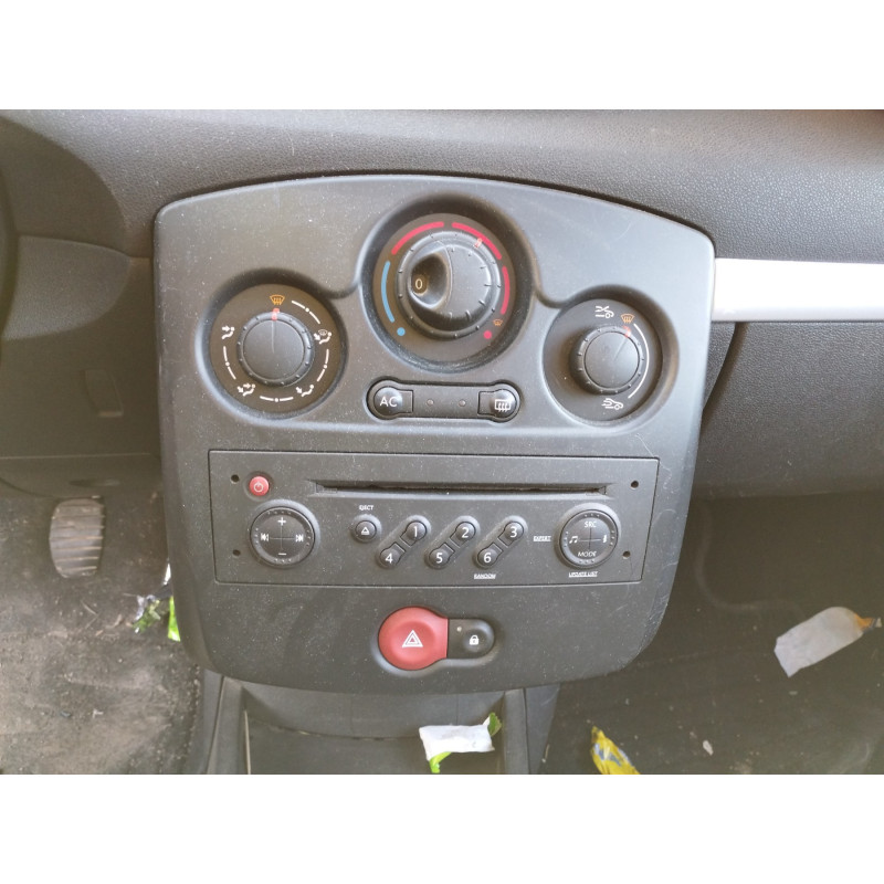 Custode arriere gauche (porte) RENAULT CLIO 3 Photo n°19