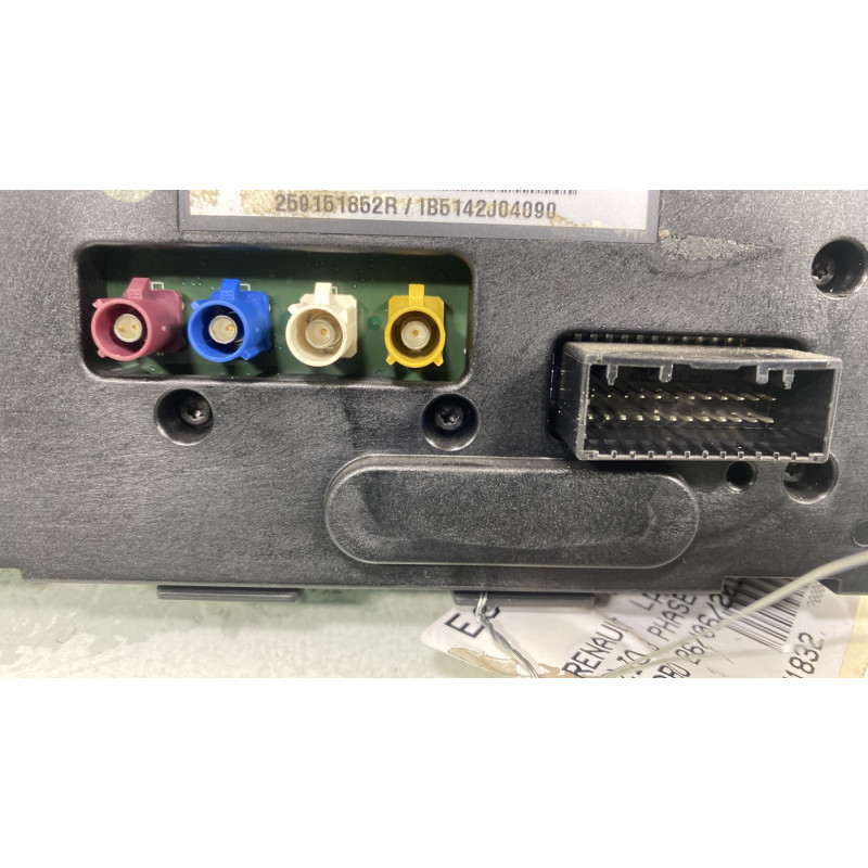 Ecran GPS RENAULT CLIO 3 Photo n°4
