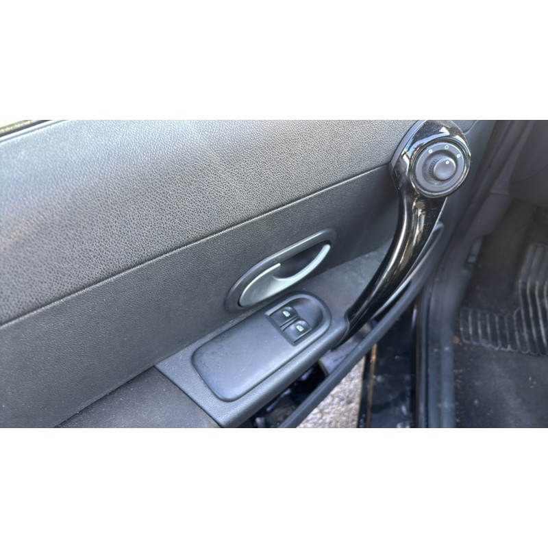 Air bag conducteur RENAULT CLIO 3 Photo n°14