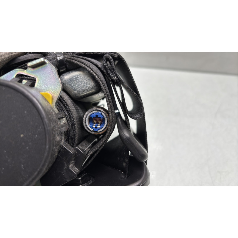 Pretensionneur de ceinture avant gauche RENAULT CLIO 4 Photo n°4