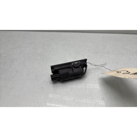 Eclairage de plaque RENAULT CLIO 4