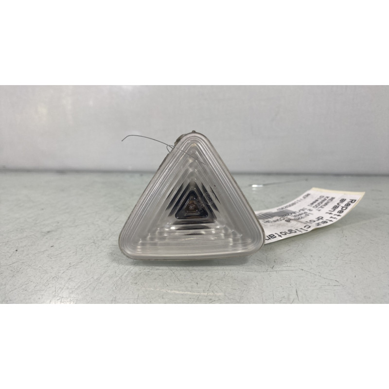 Repetiteur clignotant avant droit  (Feux) RENAULT KANGOO 2 Photo n°1