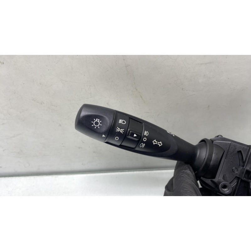 Commodo phare HYUNDAI I 10 2 Photo n°2