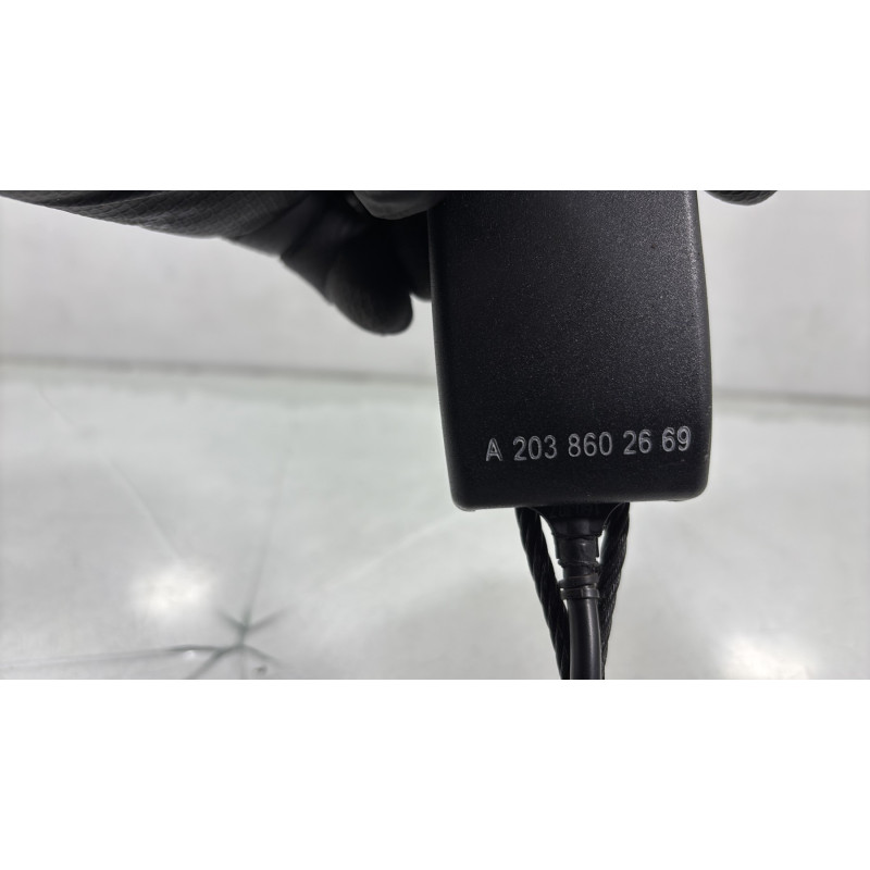 Attache ceinture avant droit MERCEDES CLASSE CLK 209 Photo n°4