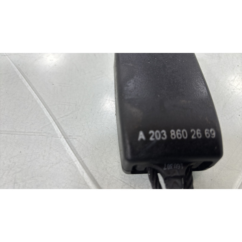 Attache ceinture avant gauche MERCEDES CLASSE CLK 209 Photo n°3