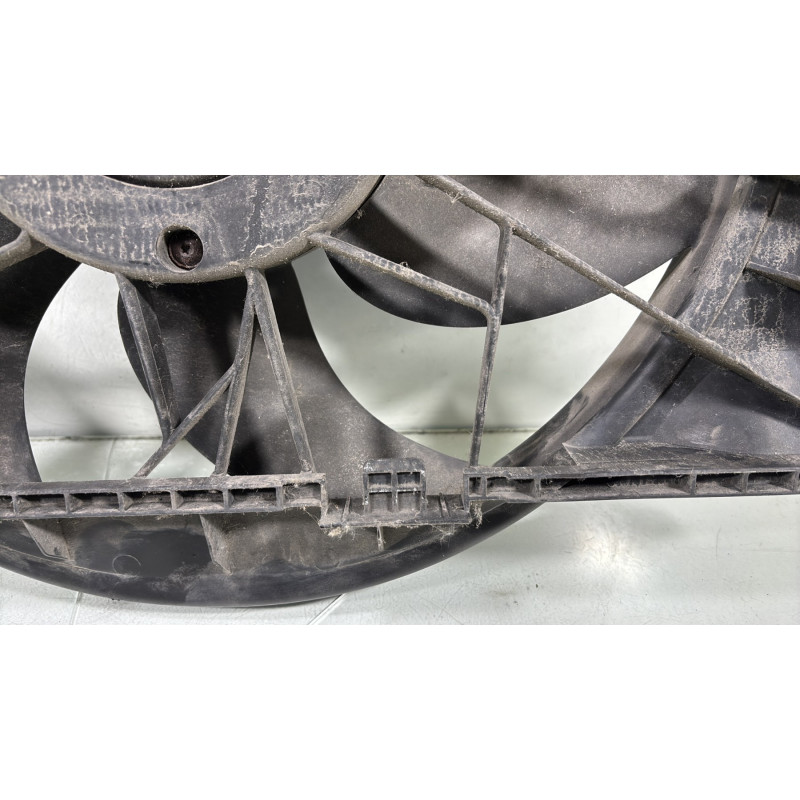 Moto ventilateur radiateur MERCEDES CLASSE CLK 209 Photo n°5