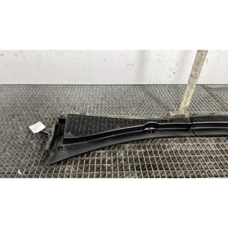 Baie de pare brise PEUGEOT 208 1
