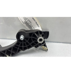 Pedale d'embrayage PEUGEOT 208 1
