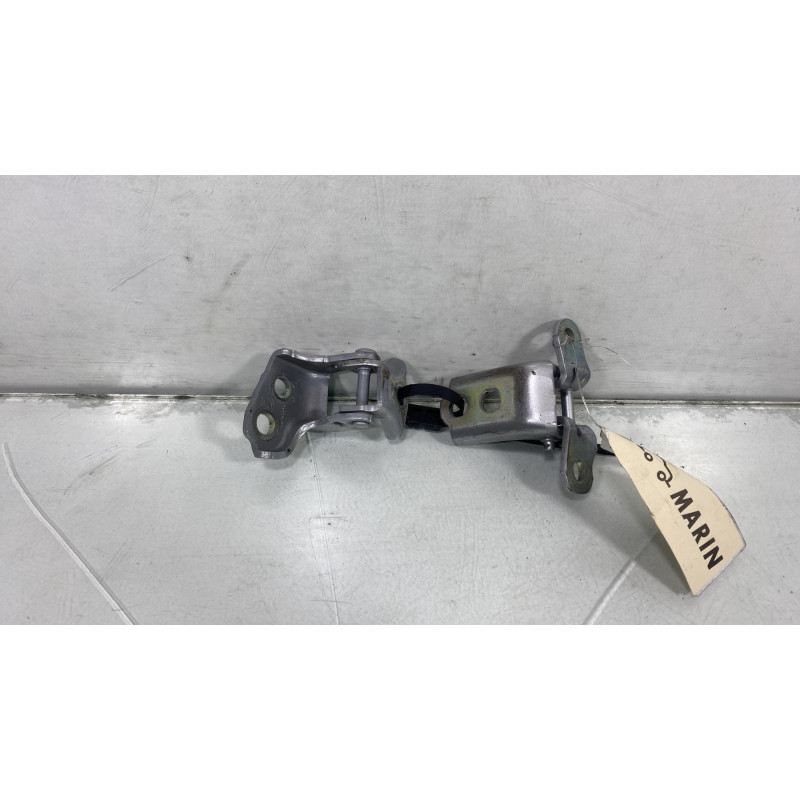 Charniere de porte avant droit RENAULT CLIO 5 Photo n°3